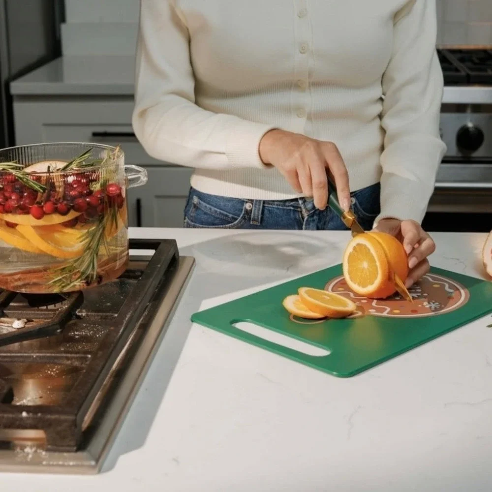 Thyme‎ & Table Holiday Gingerbread Cutting Board Set 3 Christmas